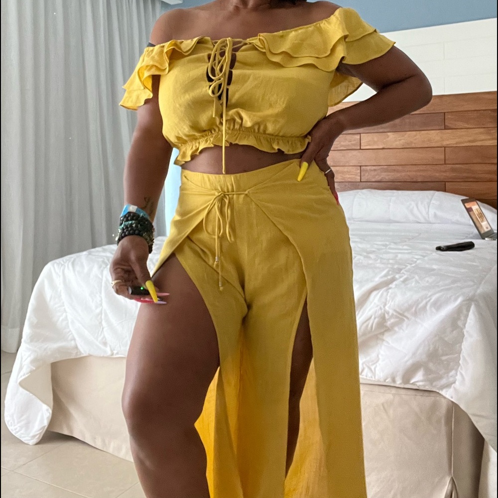 Two piece pants set - Picture 3 of 3